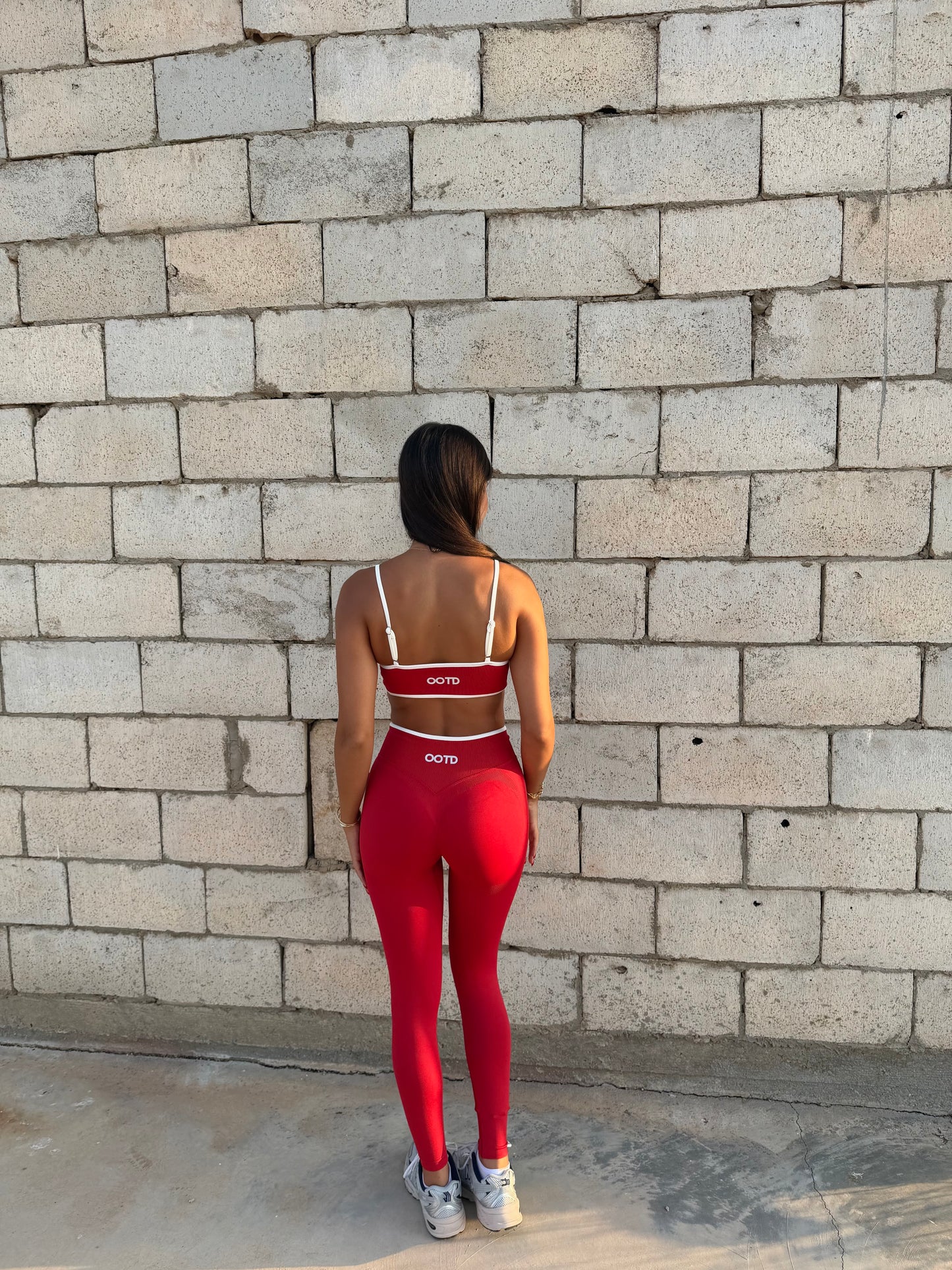 Shape set in red
