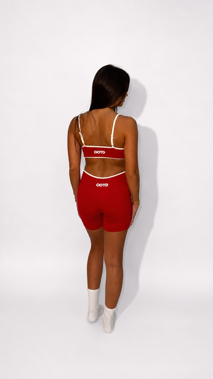 Contour set in red